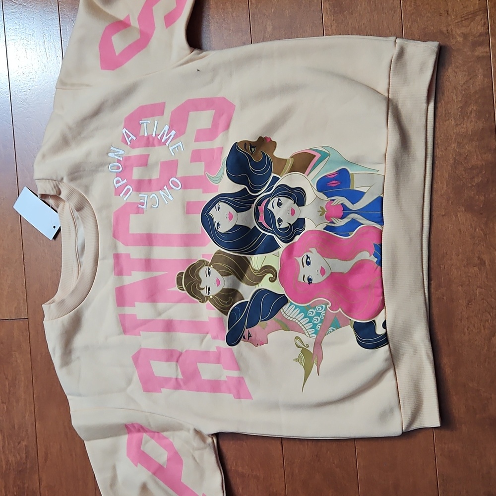 Nwt Disney Princesses Crewneck Sweatshirt